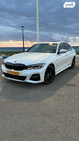 מודעת רכב ב מ וו סדרה 3