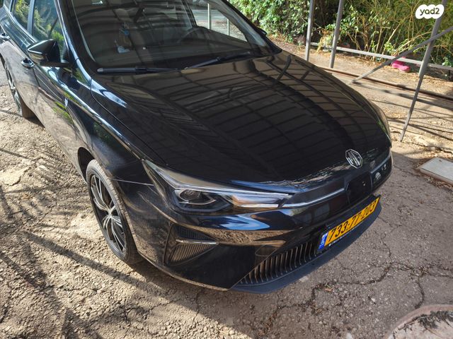 מודעת רכב אם ג'י MG5