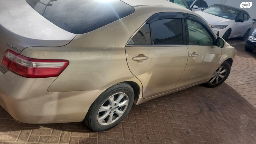 טויוטה קאמרי