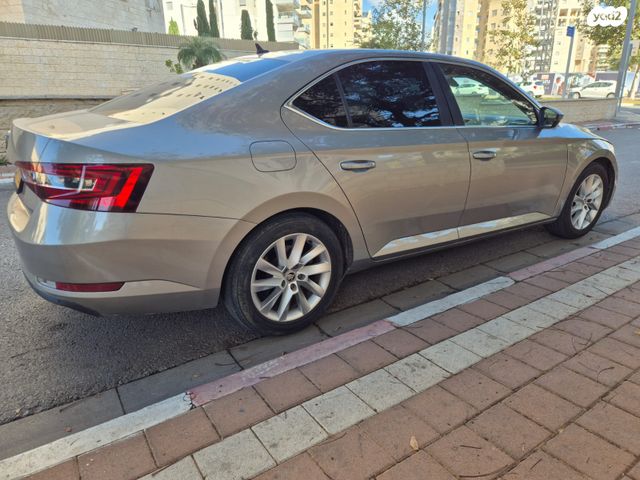 סקודה סופרב