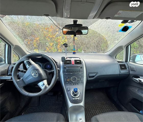 טויוטה אוריס