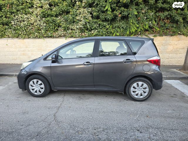 מודעת רכב טויוטה ורסו-S