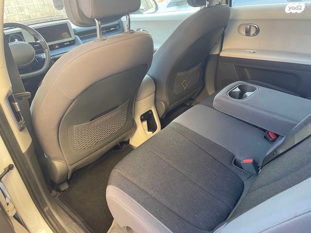 יונדאי איוניק 5