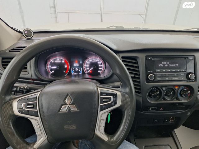 מיצובישי טרייטון / L200