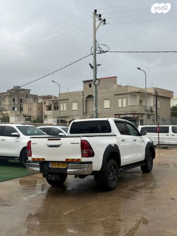 טויוטה היילקס