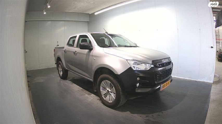 איסוזו די-מקס