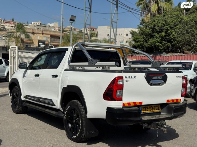 טויוטה היילקס