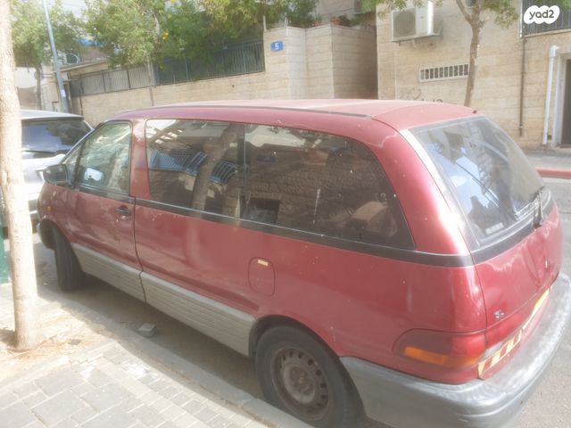 טויוטה פריוויה