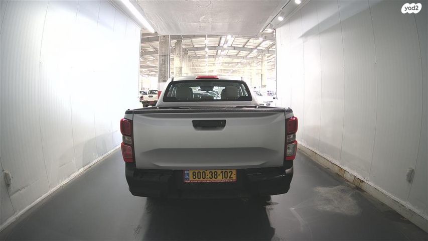 איסוזו די-מקס