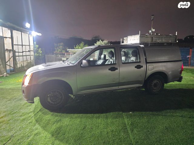 איסוזו די-מקס