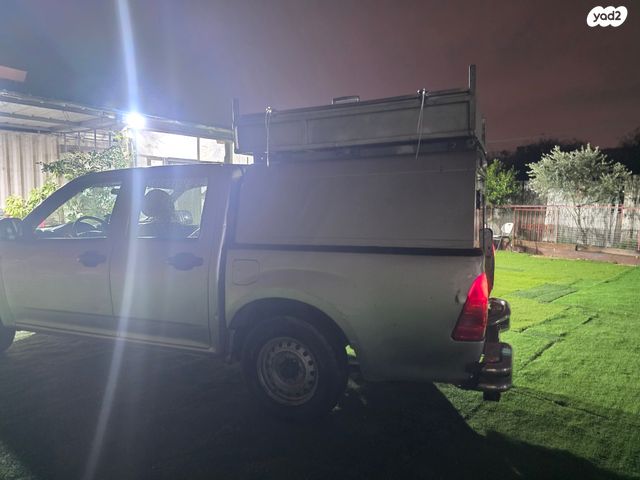 איסוזו די-מקס