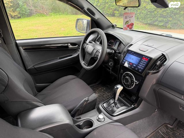 איסוזו די-מקס