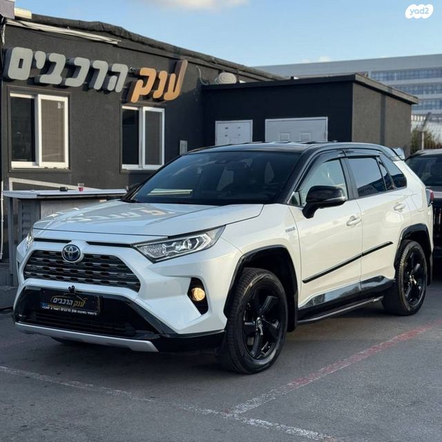 מודעת רכב טויוטה RAV4