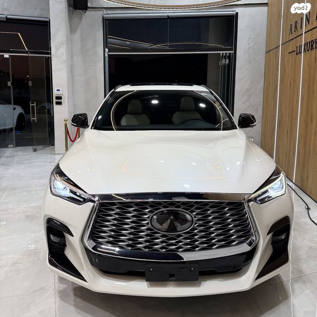 אינפיניטי QX55