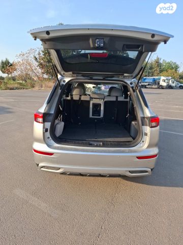 מיצובישי אאוטלנדר