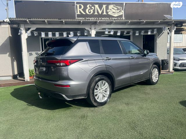 מיצובישי אאוטלנדר