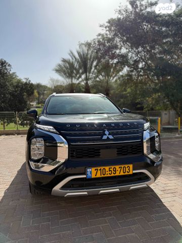 מיצובישי אאוטלנדר