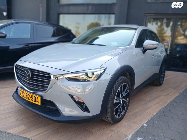 מודעת רכב מאזדה CX-3