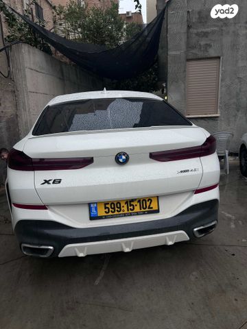 ב מ וו X6