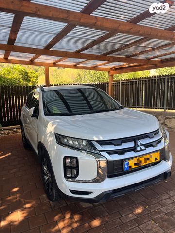 מודעת רכב מיצובישי ASX