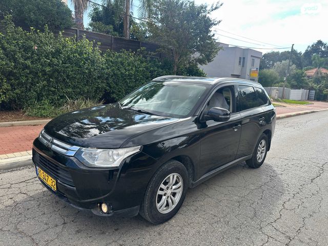 מיצובישי אאוטלנדר