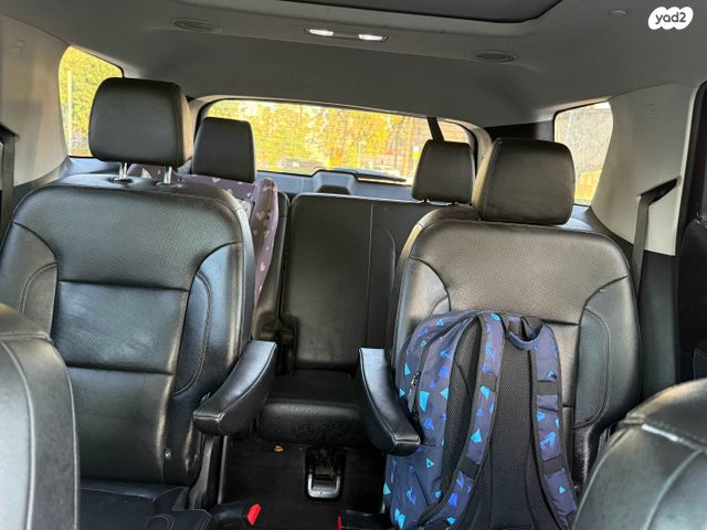 שברולט טראוורס