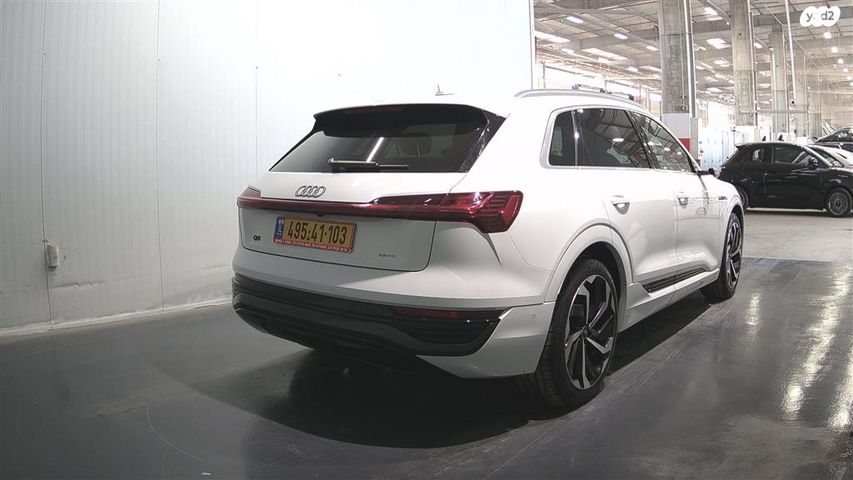 אאודי Q8 e-tron