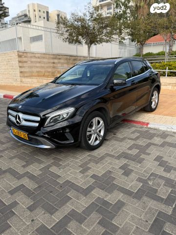 מודעת רכב מרצדס-בנץ GLA
