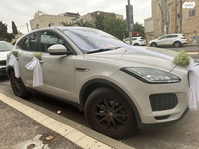 מודעת רכב יגואר E-Pace