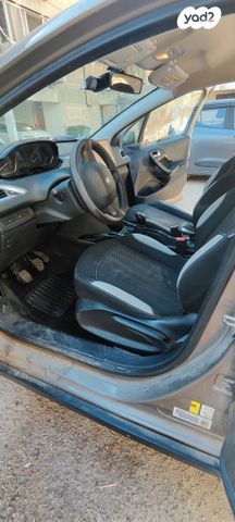 מודעת רכב פיג'ו 2008