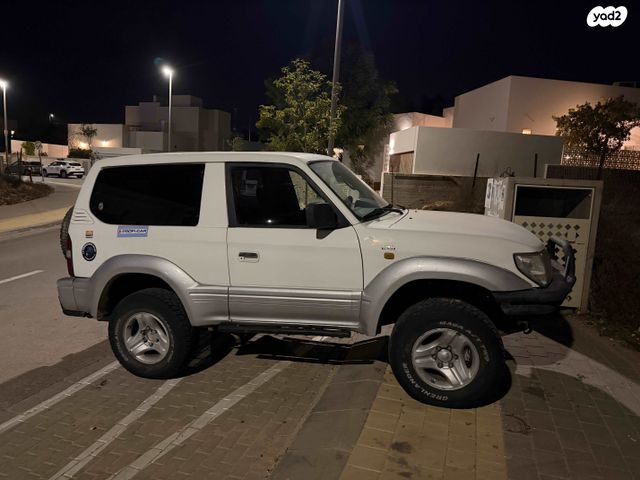 טויוטה לנד קרוזר