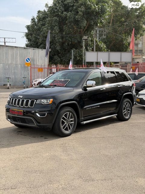 מודעת רכב ג'יפ גרנד צ'ירוקי