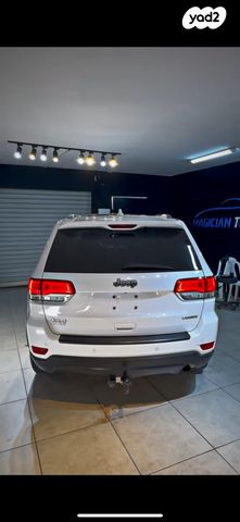 מודעת רכב ג'יפ גרנד צ'ירוקי