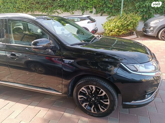 מיצובישי אאוטלנדר