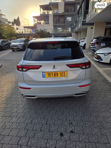 מיצובישי אאוטלנדר