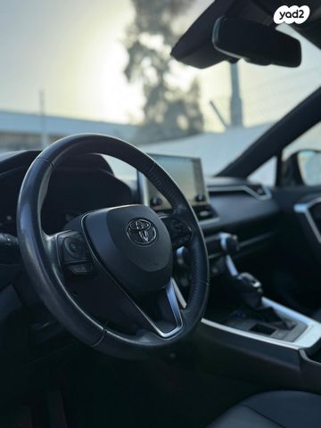 מודעת רכב טויוטה RAV4 1