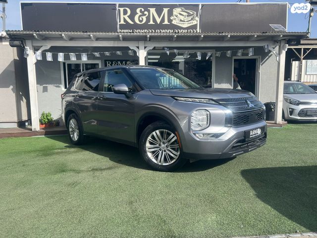 מיצובישי אאוטלנדר