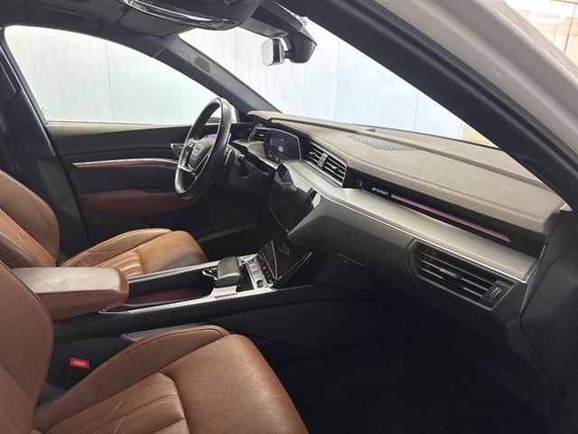 אאודי Q8 e-tron