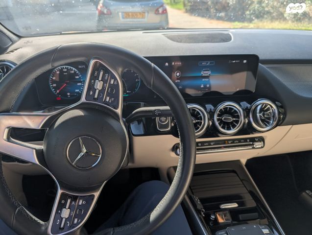 מרצדס-בנץ GLA