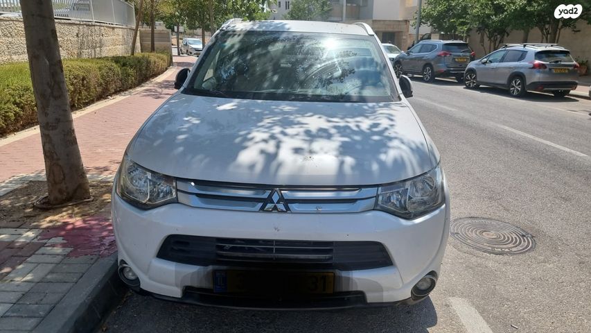 מיצובישי אאוטלנדר