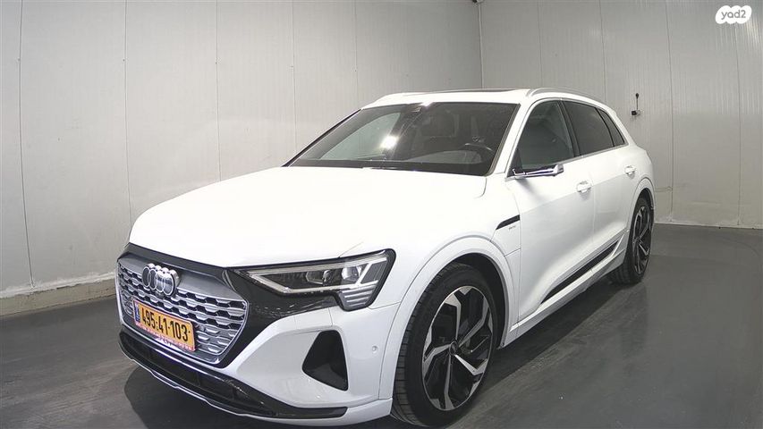 מודעת רכב אאודי Q8 e-tron