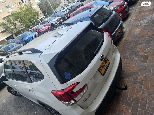 סובארו פורסטר