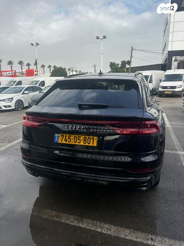אאודי Q8