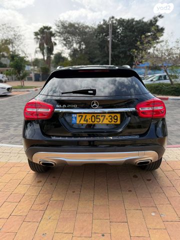 מרצדס-בנץ GLA