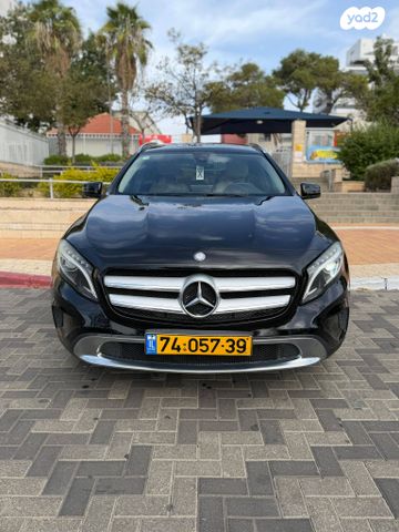 מרצדס-בנץ GLA