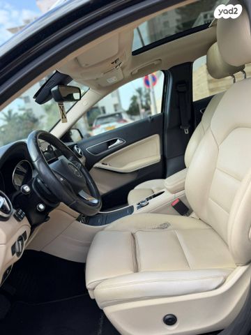 מרצדס-בנץ GLA