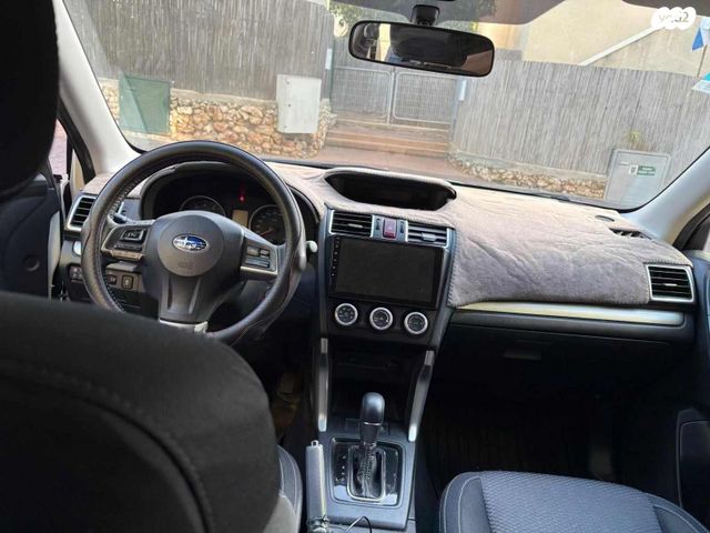 סובארו פורסטר