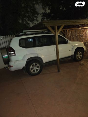 טויוטה לנד קרוזר