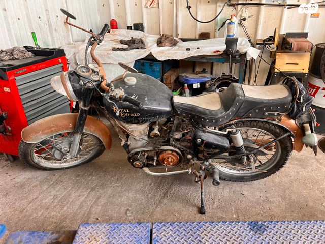 מודעת רכב רויאל אנפילד בולט קלאסיק