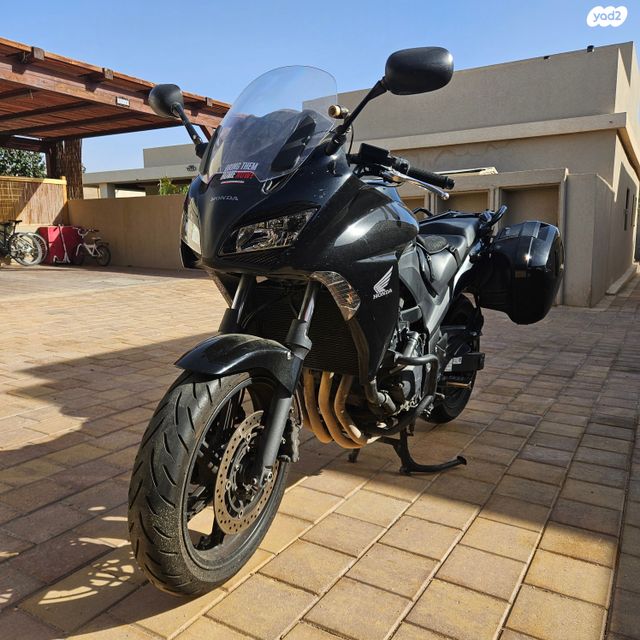 הונדה CBF1000